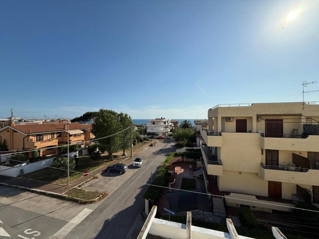 appartamento in vendita ad Anzio in zona Cincinnato