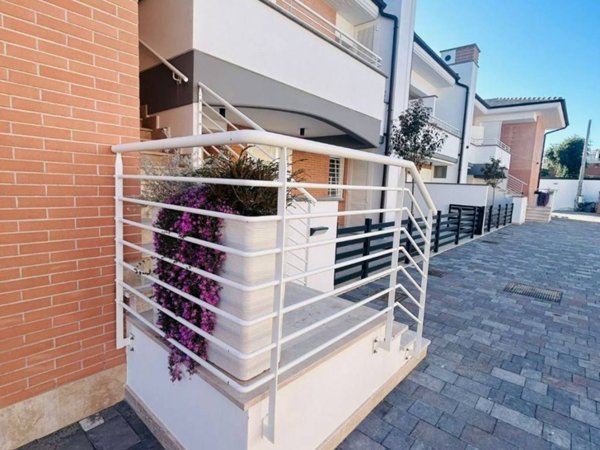 appartamento in vendita ad Anzio in zona Mare