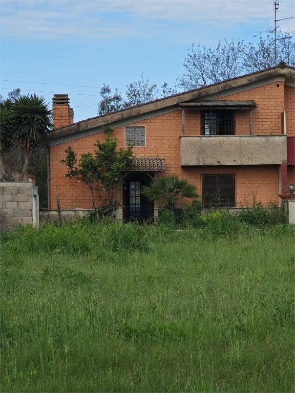 casa indipendente in vendita ad Anzio in zona Mare
