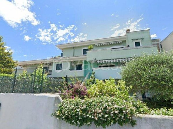 appartamento in vendita ad Anzio in zona Villa Claudia