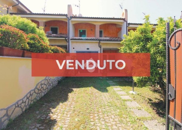 casa indipendente in vendita ad Anzio in zona Lido dei Pini