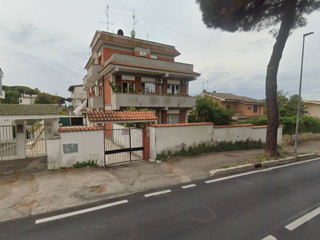 appartamento in vendita ad Anzio in zona Mare