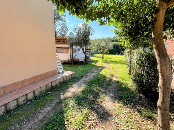 casa indipendente in vendita ad Anzio in zona Anzio Colonia