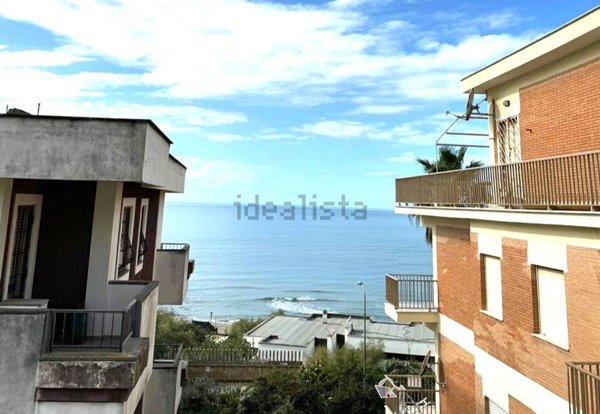 appartamento in vendita ad Anzio in zona Mare