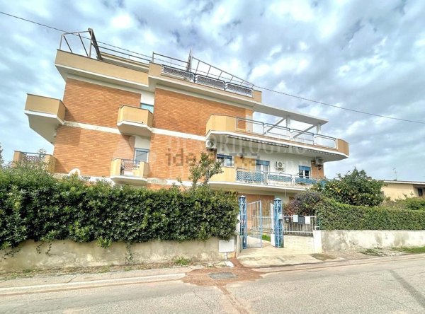 appartamento in vendita ad Anzio in zona Mare