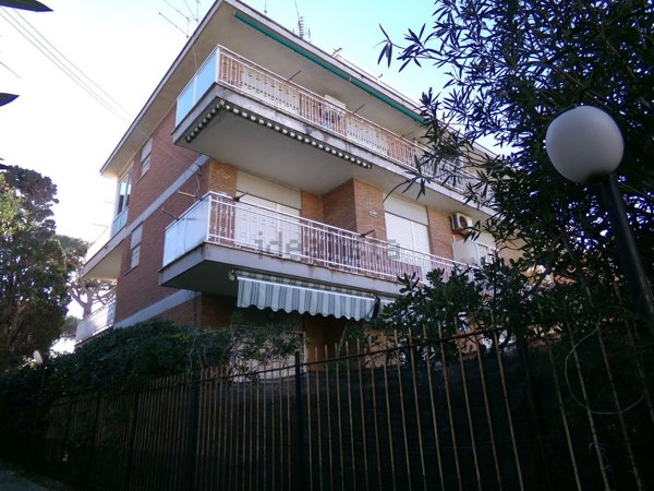 appartamento in vendita ad Anzio in zona Mare