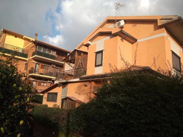 casa indipendente in vendita ad Anzio in zona Villa Claudia