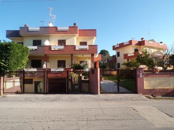 appartamento in vendita ad Anzio in zona Mare
