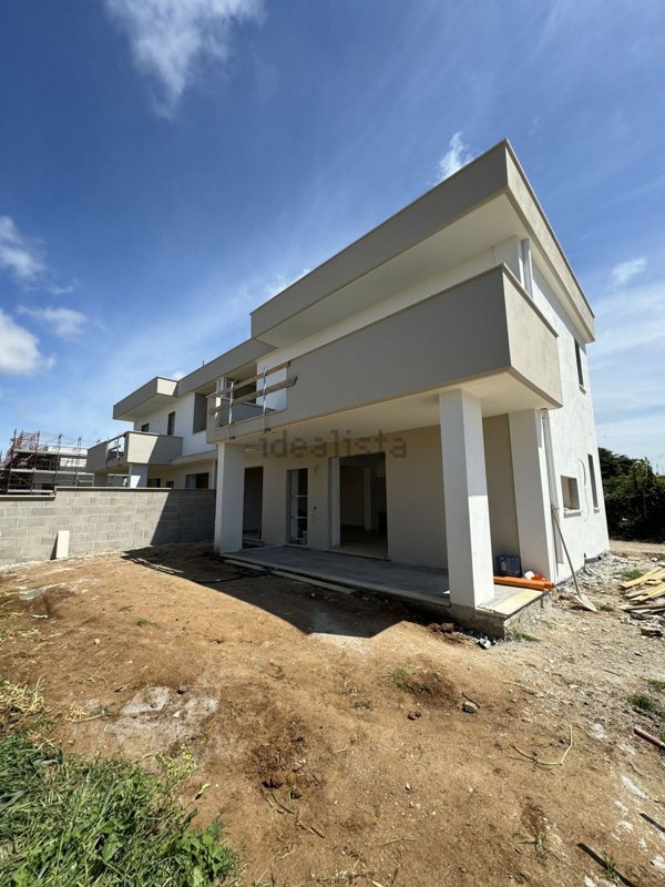casa indipendente in vendita ad Anzio in zona Mare
