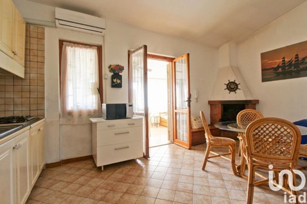casa indipendente in vendita ad Anzio in zona Lido delle Sirene