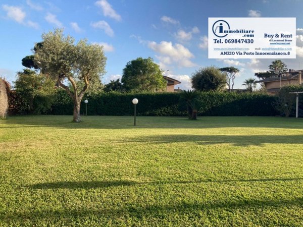 casa indipendente in vendita ad Anzio