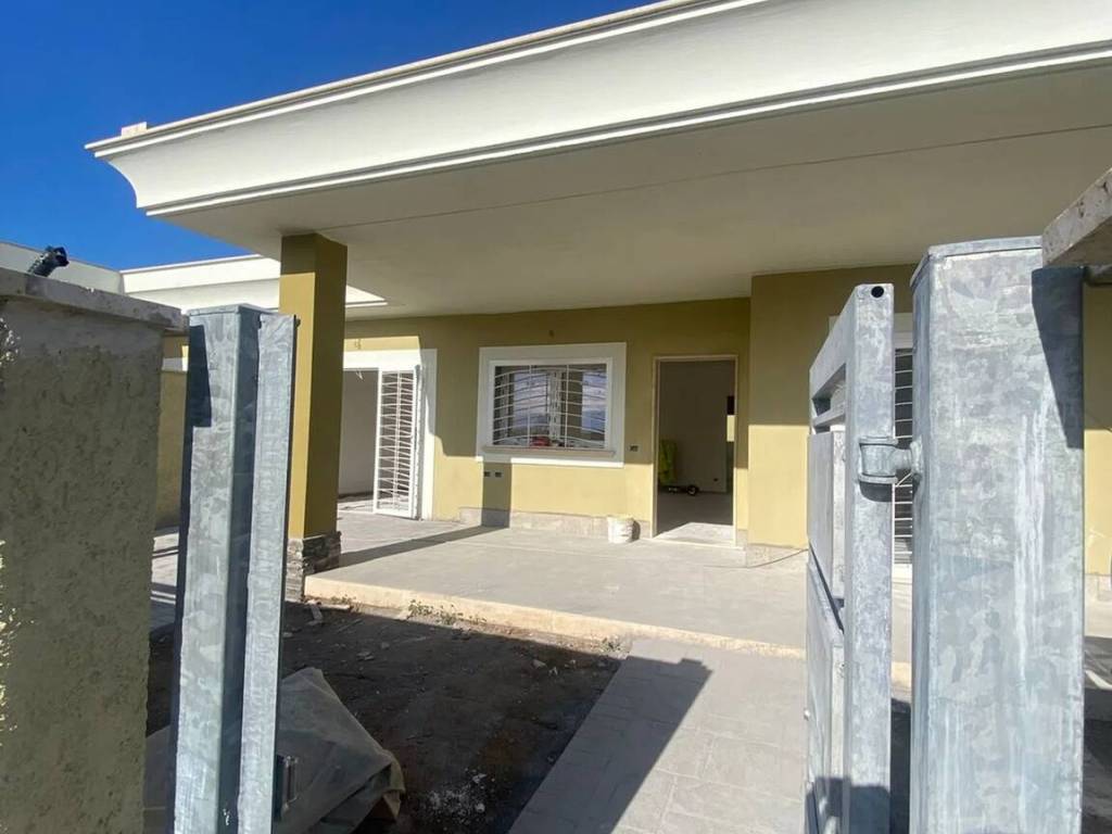 casa indipendente in vendita ad Anzio in zona Marechiaro