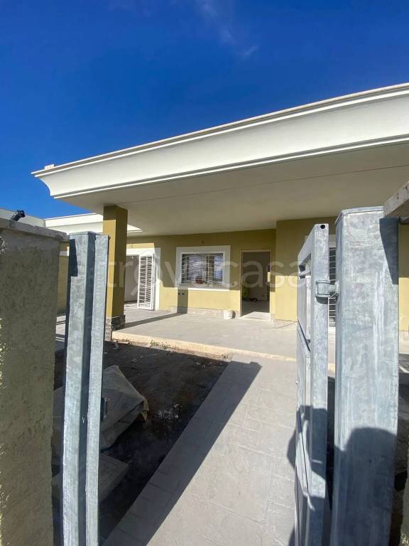 casa indipendente in vendita ad Anzio