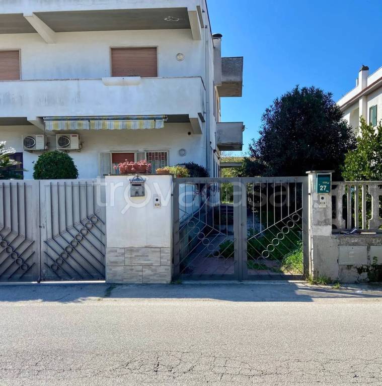 casa indipendente in vendita ad Anzio in zona Stazione