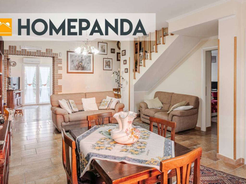 casa indipendente in vendita ad Anzio in zona Marechiaro