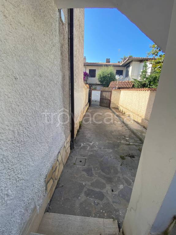 casa indipendente in vendita ad Anzio in zona Villa Claudia