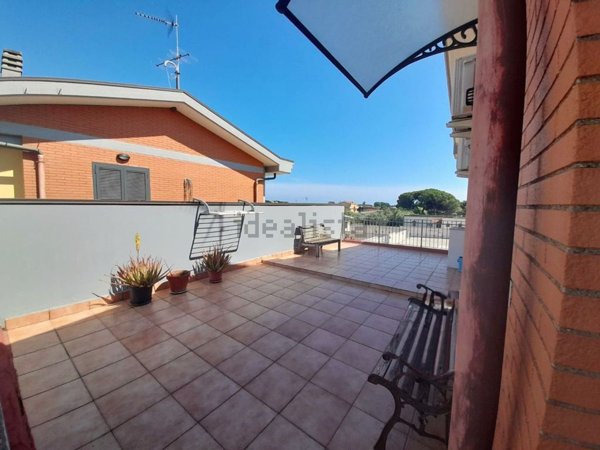 appartamento in vendita ad Anzio in zona Villa Claudia