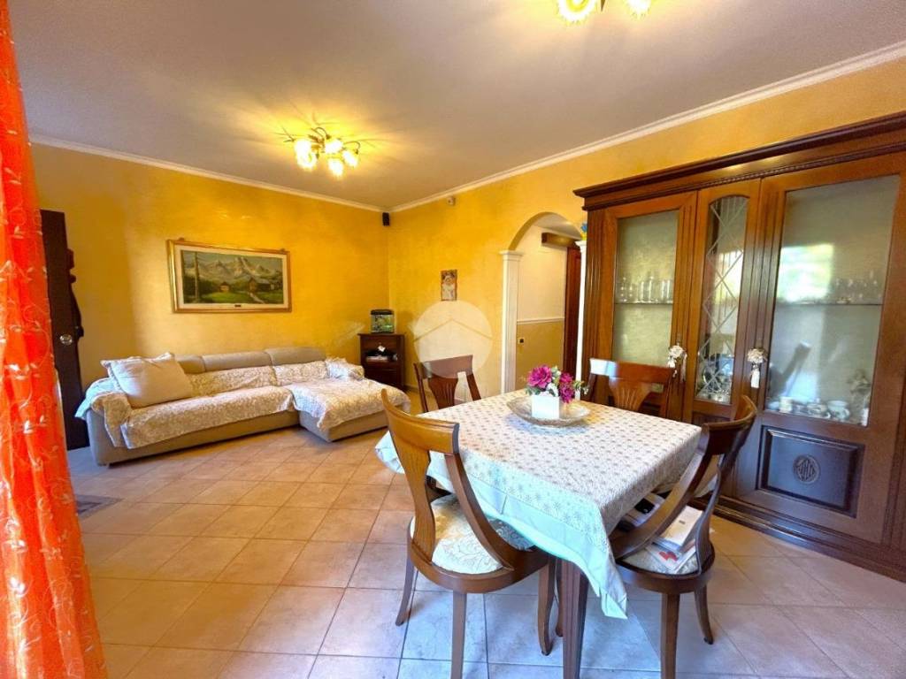 casa indipendente in vendita ad Anzio in zona Mare