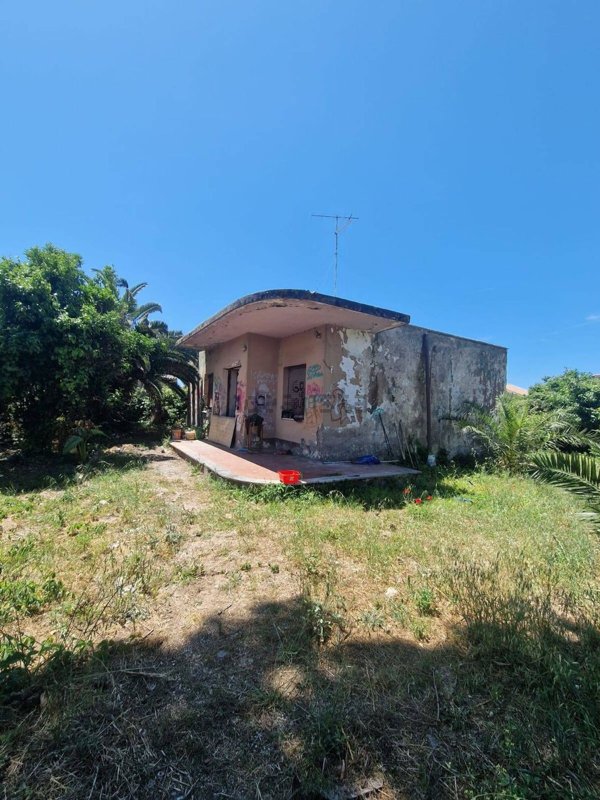appartamento in vendita ad Anzio in zona Villa Claudia