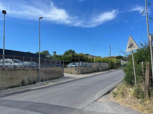 ufficio in vendita ad Anzio