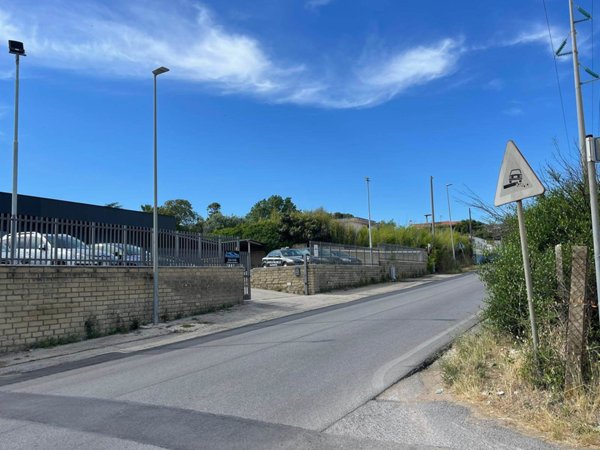 ufficio in vendita ad Anzio