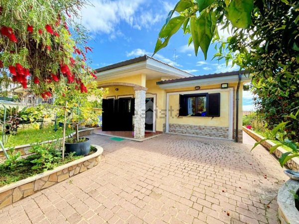 casa indipendente in vendita ad Anzio