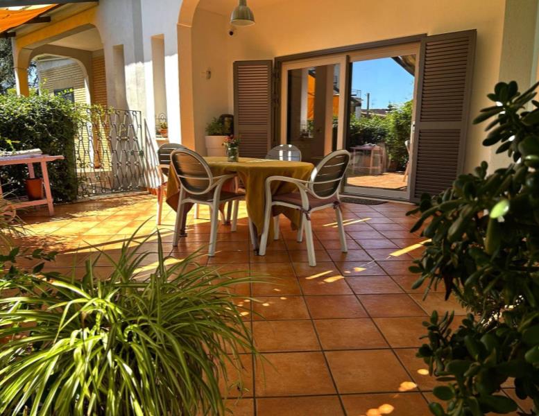 casa indipendente in vendita ad Anzio in zona Lido dei Pini