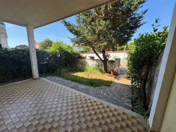 casa indipendente in vendita ad Anzio in zona Mare