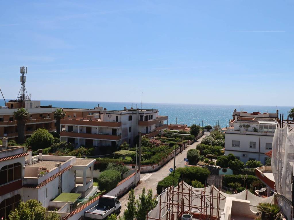 appartamento in vendita ad Anzio in zona Cincinnato
