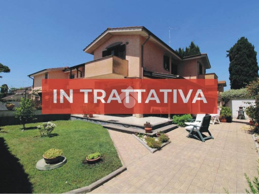 casa indipendente in vendita ad Anzio in zona Lido dei Pini