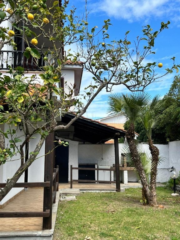 casa indipendente in vendita ad Anzio in zona Villa Claudia