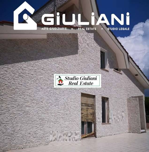 appartamento in vendita ad Anzio in zona Mare