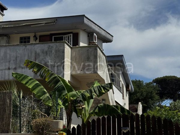 casa indipendente in vendita ad Anzio in zona Mare