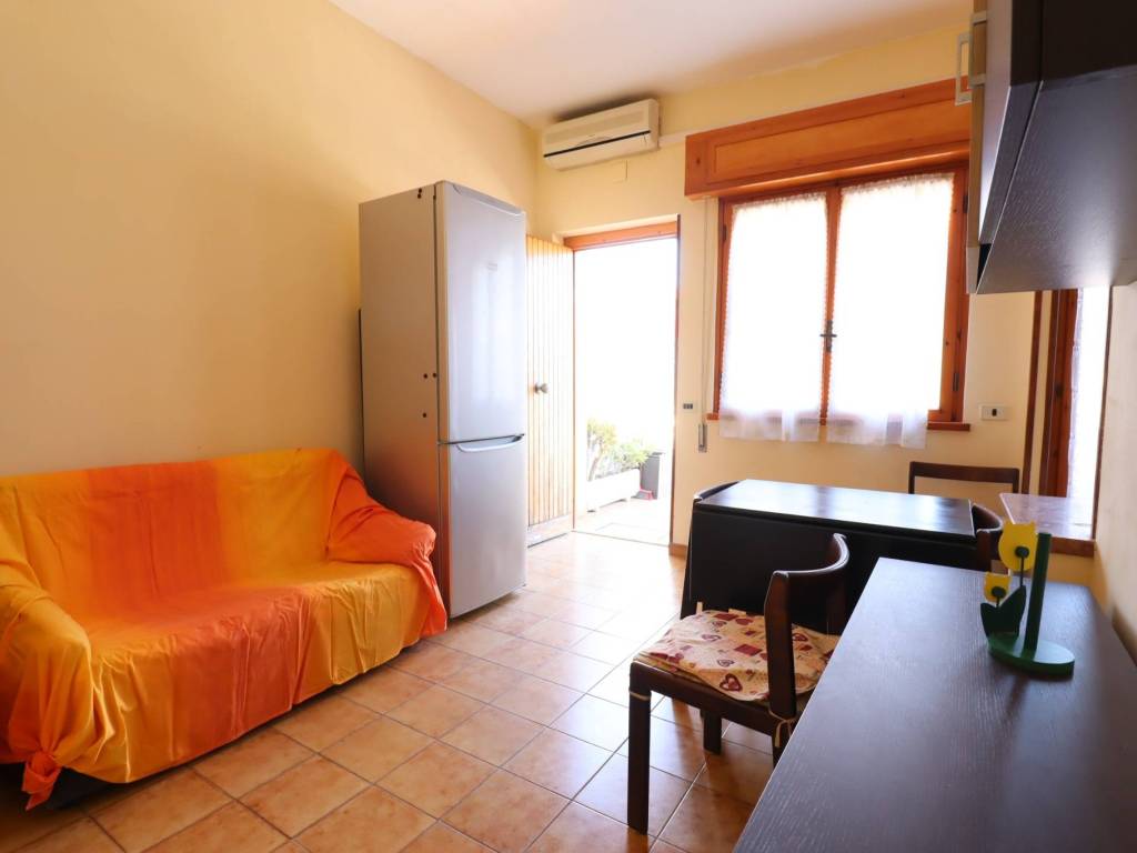 appartamento in vendita ad Anzio in zona Mare