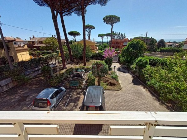 appartamento in vendita ad Anzio in zona Mare