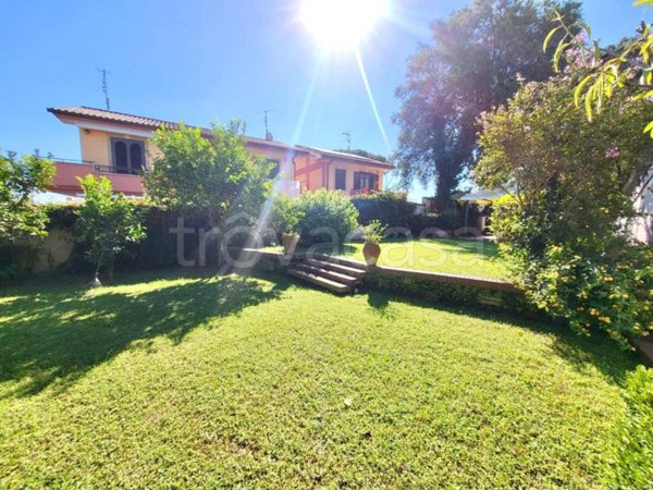 casa indipendente in vendita ad Anzio in zona Villa Claudia