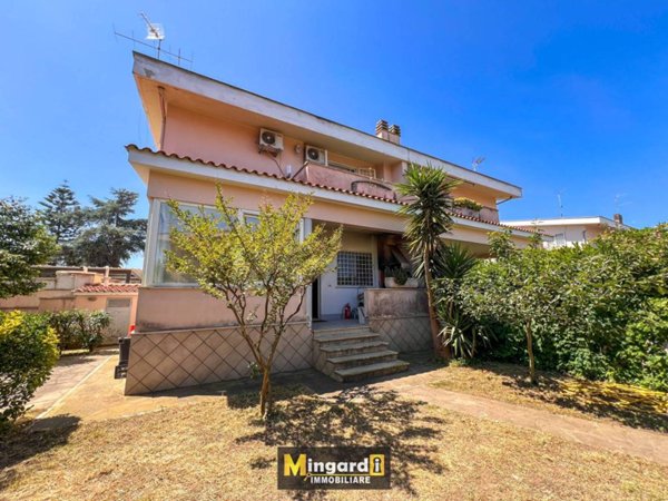 casa indipendente in vendita ad Anzio in zona Villa Claudia