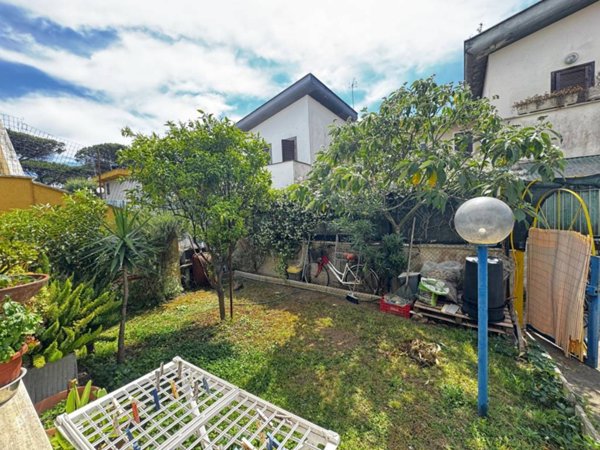 casa indipendente in vendita ad Anzio in zona Mare