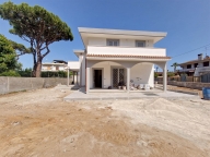 casa indipendente in vendita ad Anzio