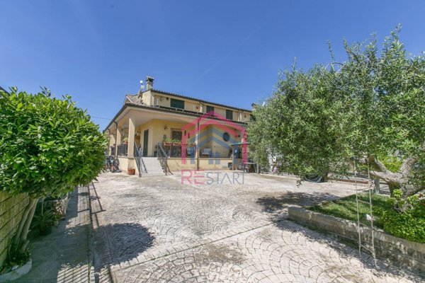 casa indipendente in vendita ad Anzio in zona Lido dei Pini