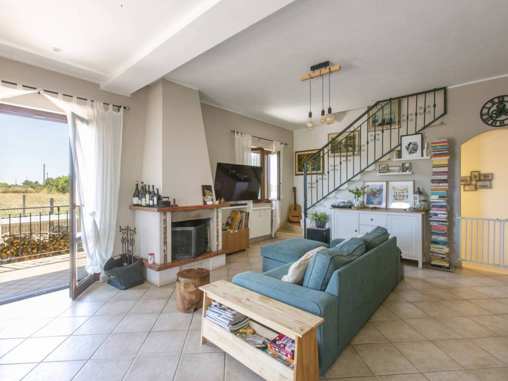 casa indipendente in vendita ad Anzio in zona Lido dei Pini