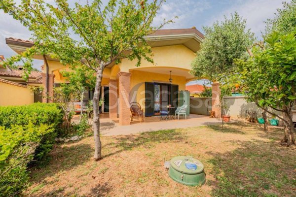 casa indipendente in vendita ad Anzio in zona Stazione