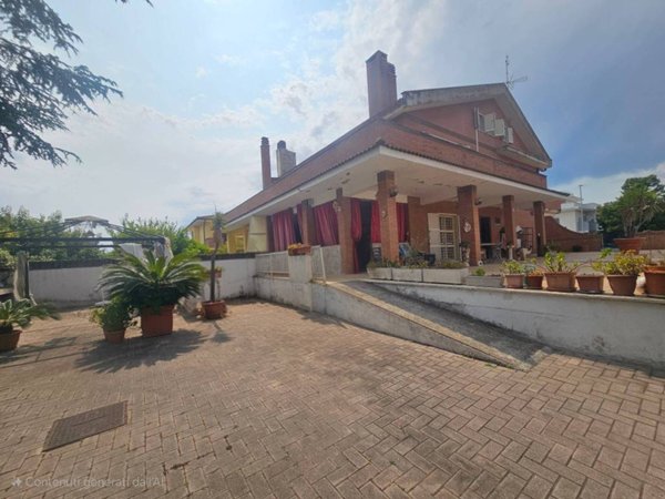casa indipendente in vendita ad Anzio in zona Mare