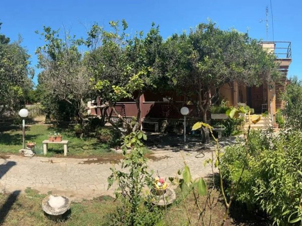 casa indipendente in vendita ad Anzio in zona Villa Claudia