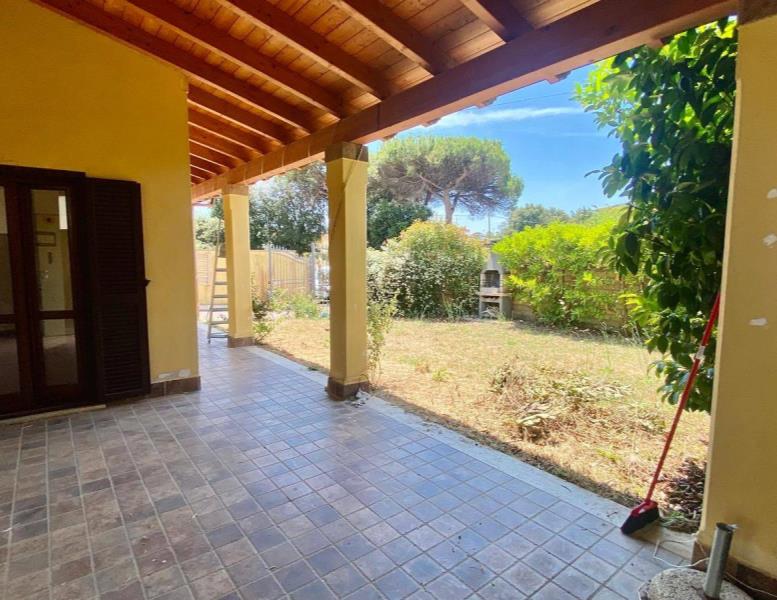 casa indipendente in vendita ad Anzio in zona Mare