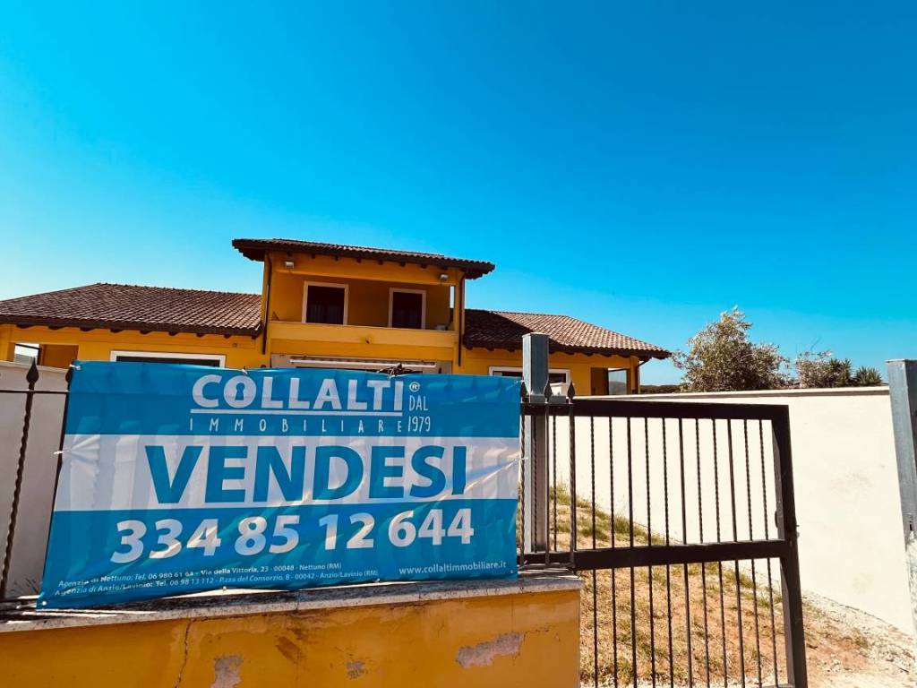 casa indipendente in vendita ad Anzio in zona Stazione