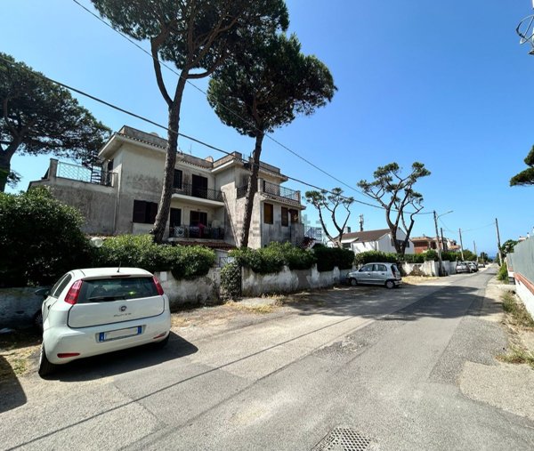 appartamento in vendita ad Anzio in zona Cincinnato