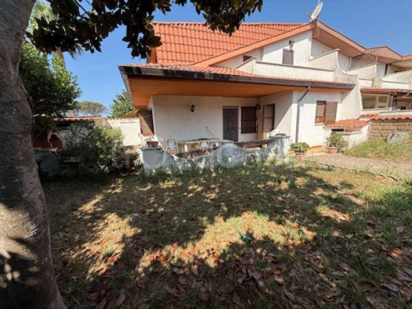 appartamento in vendita ad Anzio in zona Lido dei Pini