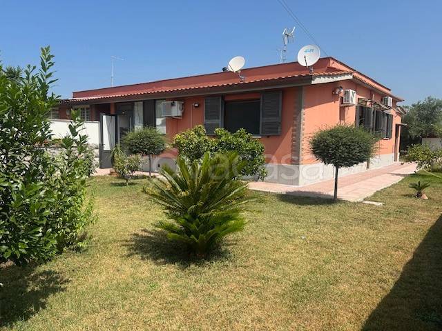 casa indipendente in vendita ad Anzio in zona Stazione