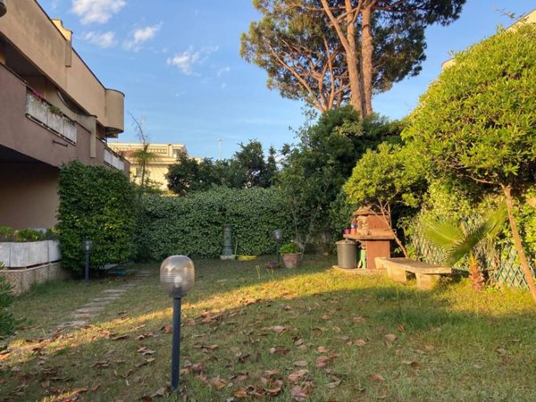 casa indipendente in vendita ad Anzio in zona Cincinnato